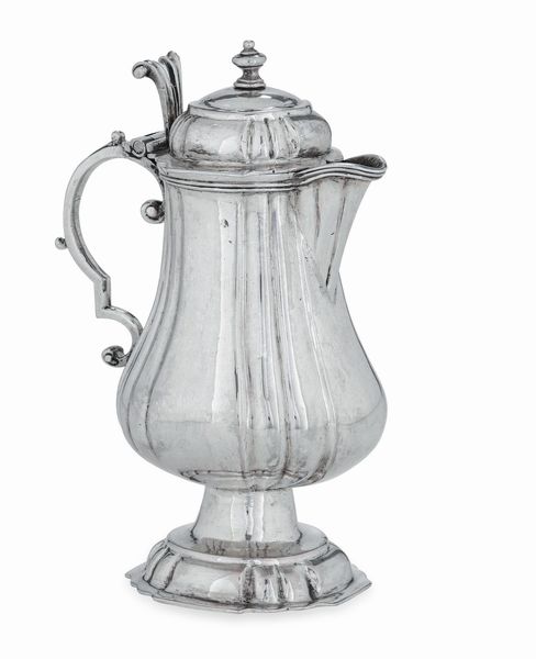 Versatoio. Manifattura europea del XVIII secolo (apparentemente privo di punzonatura)  - Asta Argenti da collezione | Antichi - Associazione Nazionale - Case d'Asta italiane