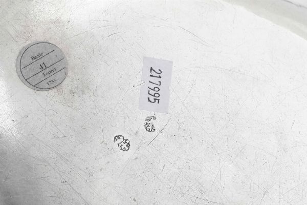 Bacile. Torino, secondo quarto del XVIII secolo. Marchi dell'assaggiatore Giovanni Damod (1727-1753) e dell'argentiere (documentato ma non identificato)  - Asta Argenti da collezione | Antichi - Associazione Nazionale - Case d'Asta italiane