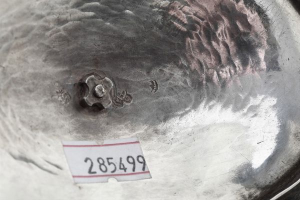 Zuccheriera. Torino, seconda met del XVIII secolo. Assaggiattore e contrassaggiatore Giuseppe Vernoni (1778-1824). Marchio dell'argentiere consunto di difficile lettura (Giovanni Fino?) e marchi di ricontrollo in uso dal 1824 al 1872  - Asta Argenti da collezione | Antichi - Associazione Nazionale - Case d'Asta italiane