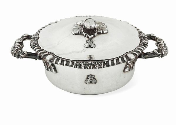 Tazza da puerpera, Torino 1853, argentiere Pietro Borrani  - Asta Argenti da collezione | Antichi - Associazione Nazionale - Case d'Asta italiane
