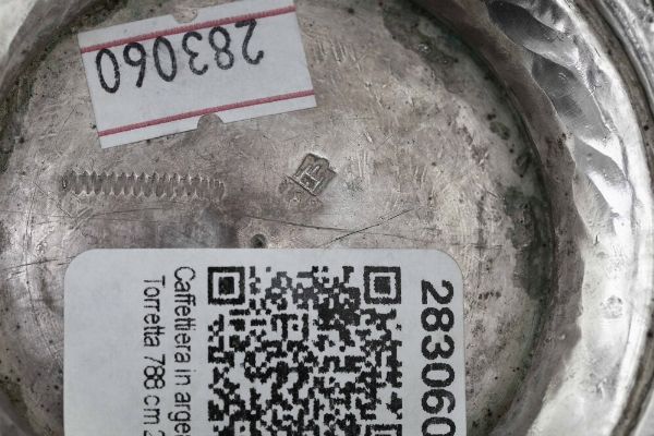 Caffettiera. Genova. Marchio della Torretta con datario (1)788  - Asta Argenti da collezione | Antichi - Associazione Nazionale - Case d'Asta italiane