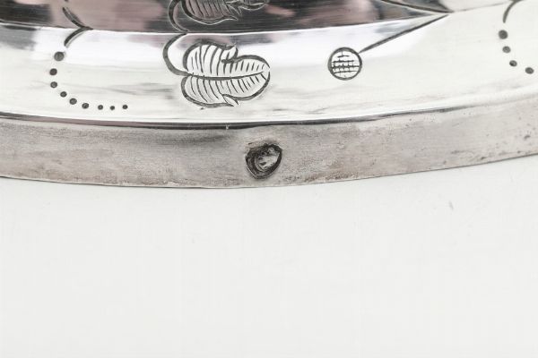 Lucerna. Genova, inizi del XIX secolo. Marchi di occupazione francese in uso dal 1805 al 1808 e marchi di ricontrollo con delfino e croce mauriziana  - Asta Argenti da collezione | Antichi - Associazione Nazionale - Case d'Asta italiane