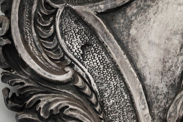 Acquasantiera con Immacolata. Genova, marchio della Torretta con datario (1)76.  - Asta Argenti da collezione | Antichi - Associazione Nazionale - Case d'Asta italiane