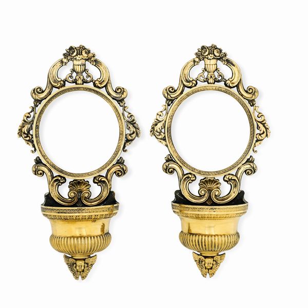 Coppia di acquasantiere. Milano XIX secolo. Argentiere Francesco Liverti  - Asta Argenti da collezione | Antichi - Associazione Nazionale - Case d'Asta italiane