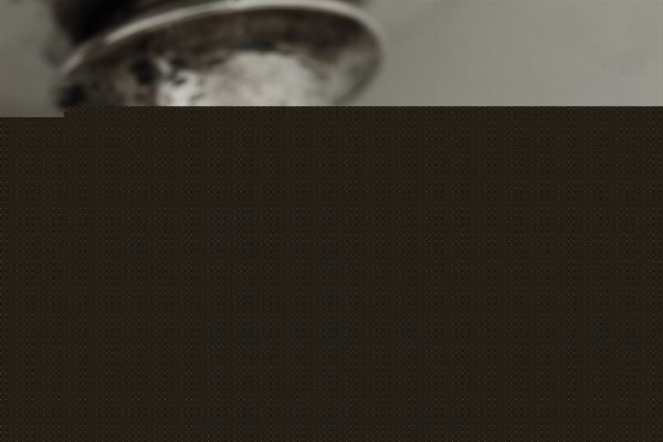 Tazza da puerpera. Firenze, seconda o terza decade del XIX secolo. Argentiere Giovanni o Gaetano Guadagni  - Asta Argenti da collezione | Antichi - Associazione Nazionale - Case d'Asta italiane