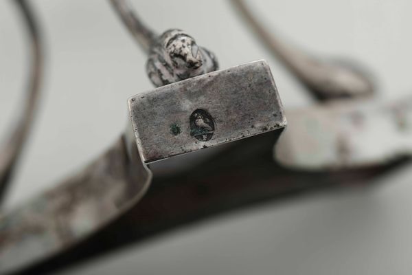 Coppia di saliere. Firenze XIX secolo. Marchio di garanzia in uso dal 1832 al 1872.<BR>(Del lotto fanno parte due cucchiaini del XX secolo)  - Asta Argenti da collezione | Antichi - Associazione Nazionale - Case d'Asta italiane