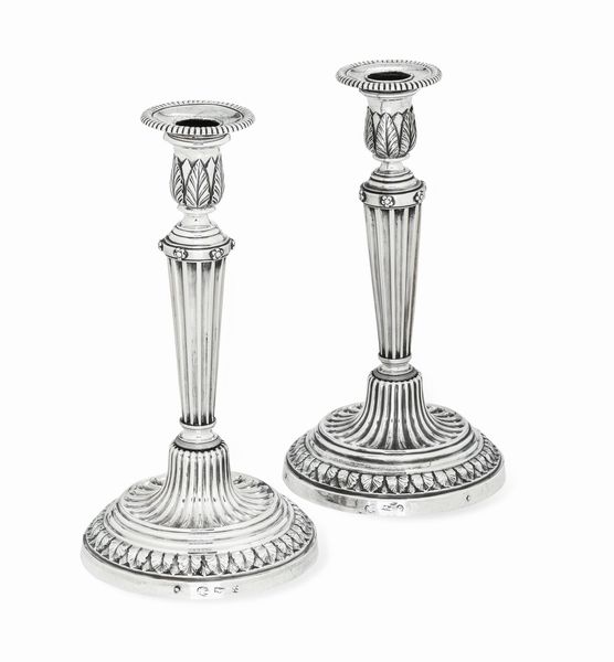 Coppia di candelieri. Bologna, seconda met del XVIII secolo. Argentiere Bonaventura Gambari (1743-1781)  - Asta Argenti da collezione | Antichi - Associazione Nazionale - Case d'Asta italiane