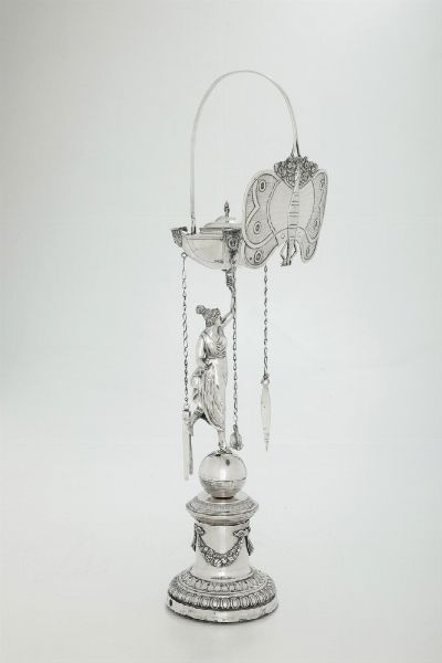 Lucerna. Roma, met del XIX secolo. Maestro argentiere Pietro Stefani (1843-1847)  - Asta Argenti da collezione | Antichi - Associazione Nazionale - Case d'Asta italiane