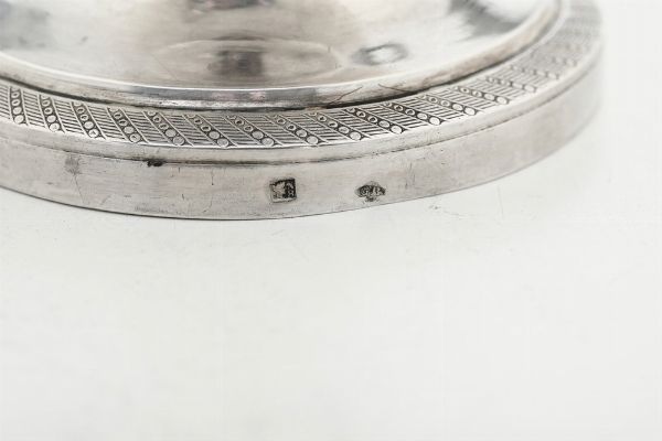 Zuccheriera. Napoli, prima met del XIX secolo. Assaggiatore Paolo De Blasio (dal 1832 al 1835). Argentiere Gennaro Russo  - Asta Argenti da collezione | Antichi - Associazione Nazionale - Case d'Asta italiane