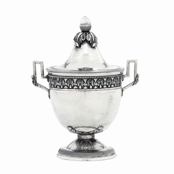 Zuccheriera. Regno delle due Sicilie (?), XIX secolo. Marchio dell'argentiere V D entro rombo (non identificato)  - Asta Argenti da collezione | Antichi - Associazione Nazionale - Case d'Asta italiane