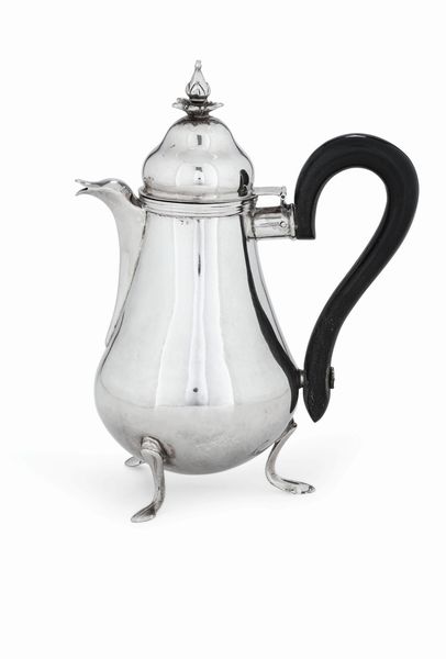 Caffettiera. Manifattura italiana del XX secolo (Firenze?)  - Asta Argenti da collezione | Antichi - Associazione Nazionale - Case d'Asta italiane