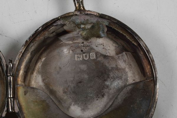 Bruciaprofumi. Londra 1902. Marchio dell'argentiere (non identificato)  - Asta Argenti da collezione | Antichi - Associazione Nazionale - Case d'Asta italiane