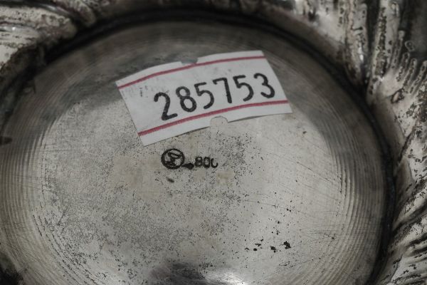 Servizio da t e caff con vassoio. Argenteria artistica italiana, prima met del XX secolo  - Asta Argenti da collezione | Antichi - Associazione Nazionale - Case d'Asta italiane