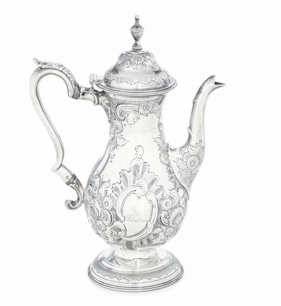 Caffettiera. Inghilterra, secondo quarto del XIX secolo (Londra?). Argentiere George Frederick Pinnel (punzonatura parziale)  - Asta Argenti da collezione | Antichi - Associazione Nazionale - Case d'Asta italiane
