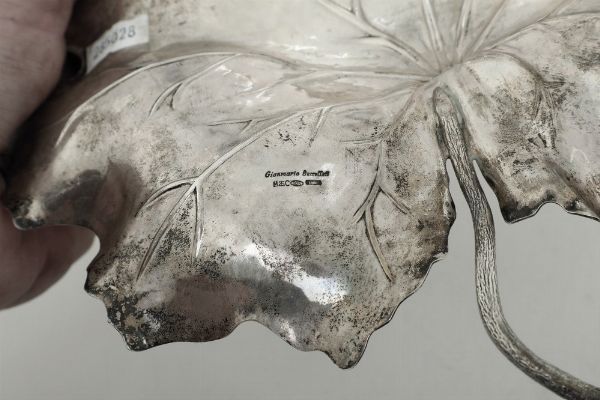 Foglia. Italia XX-XXI secolo. Argentiere Clementi, Bologna per Maison Gianmaria Buccellati  - Asta Argenti da collezione | Antichi - Associazione Nazionale - Case d'Asta italiane