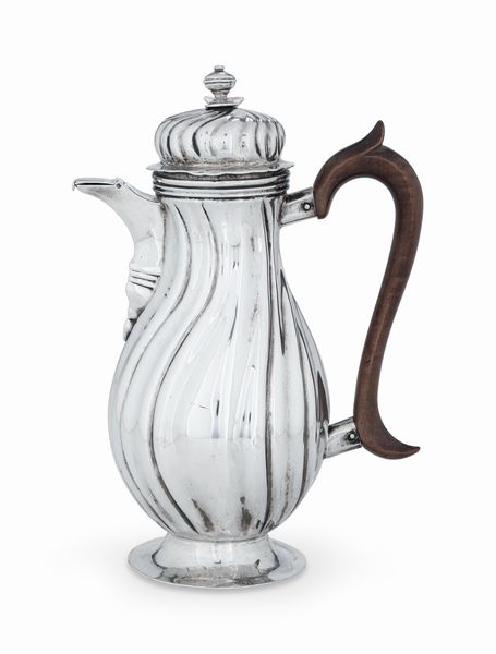 Caffettiera. Ausburg 1759-1761. Maestro argentiere Johann Christoph Eckart (1741-1766)  - Asta Argenti da collezione | Antichi - Associazione Nazionale - Case d'Asta italiane