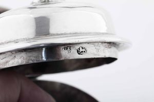 Caffettiera. Londra 1765. Argentiere John Parker & Edward Wakelin  - Asta Argenti da collezione | Antichi - Associazione Nazionale - Case d'Asta italiane