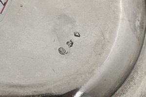 Tazza da puerpera con presentoire. Torino, inizi del XIX secolo. Argentiere Carlo Balbino (1798-1824)  - Asta Argenti da collezione | Antichi - Associazione Nazionale - Case d'Asta italiane