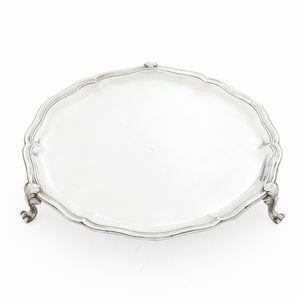 Salver. Genova, marchio della Torretta con datario per l'anno (1)772  - Asta Argenti da collezione | Antichi - Associazione Nazionale - Case d'Asta italiane