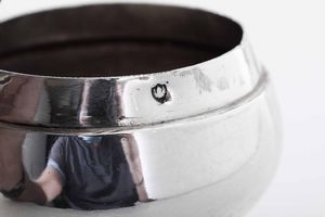 Cuccuma. Venezia XVIII secolo. Marchio dell'argentiere AA e marchio camerale dello stato pontificio in uso dal 1815 al 1872 (di ricontrollo)  - Asta Argenti da collezione | Antichi - Associazione Nazionale - Case d'Asta italiane