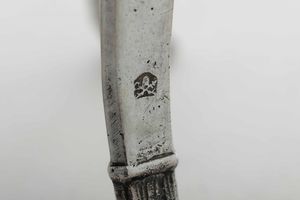 Caffettiera. Manifattura italiana del XIX-XX secolo. Marchi di garanzia dello Stato Pontificio (probabilmente non pertinenti)  - Asta Argenti da collezione | Antichi - Associazione Nazionale - Case d'Asta italiane