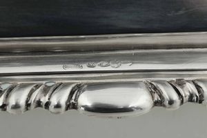 Legumiera. Argenteria artistica milanese. Marchio con fascio littorio in uso dal 1935 al 1945. Argentiere Messulam per Ostorero Torino  - Asta Argenti da collezione | Antichi - Associazione Nazionale - Case d'Asta italiane