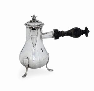 Caffettiera. Reims, seconda met del XVIII secolo. Marchio dell'argentiere INO con stella e sormontato da corona (non identificato)  - Asta Argenti da collezione | Antichi - Associazione Nazionale - Case d'Asta italiane