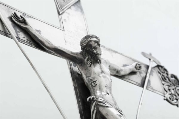 Crocifisso. Roma XIX secolo. Maestro argentiere Angelo Giannotti (1824-1865)  - Asta Argenti da Collezione | XX secolo - Associazione Nazionale - Case d'Asta italiane