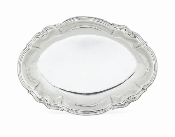 Bacile. Torino, secondo quarto del XVIII secolo. Marchi dell'assaggiatore Giovanni Damod (1727-1753) e dell'argentiere (documentato ma non identificato)  - Asta Argenti da Collezione | XX secolo - Associazione Nazionale - Case d'Asta italiane