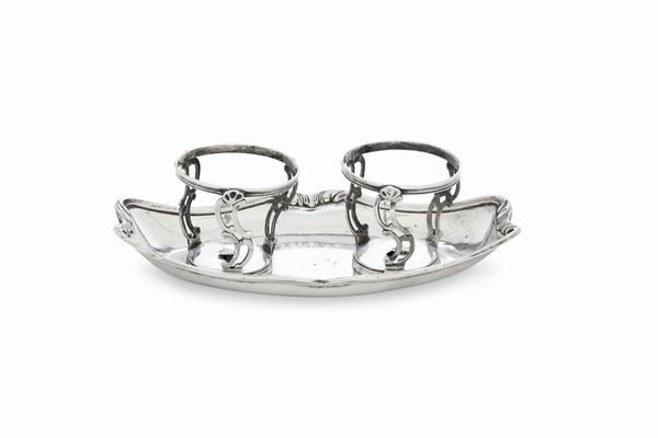 Mostardiera e acetoliera. Torino, ultimo quarto del XVIII secolo. Assaggiatore Giuseppe Fontana (1787-1815), contrassaggiatori Bartolomeo Bernardi (1778-1816) e Giuseppe Vernoni (1778-1824)  - Asta Argenti da Collezione | XX secolo - Associazione Nazionale - Case d'Asta italiane