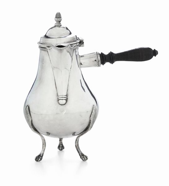 Caffettiera. Cagliari (?) XVIII secolo. Marchi consunti di difficile interpretazione  - Asta Argenti da Collezione | XX secolo - Associazione Nazionale - Case d'Asta italiane