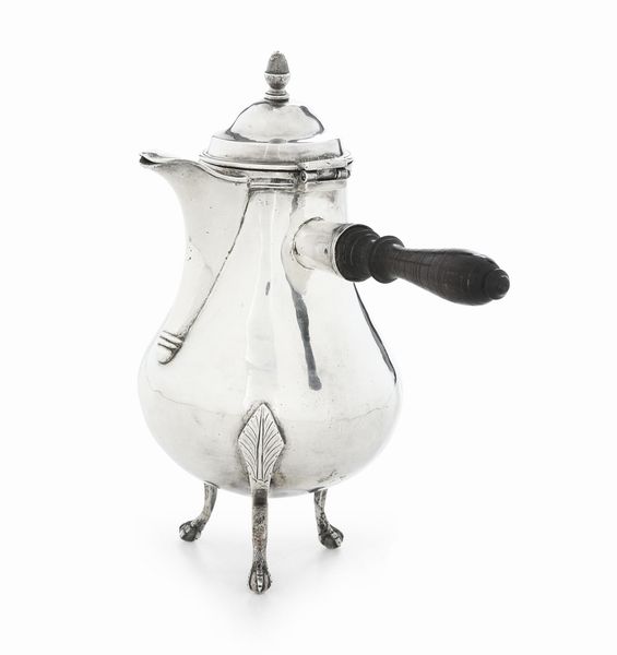 Caffettiera. Cagliari (?) XVIII secolo. Marchi consunti di difficile interpretazione  - Asta Argenti da Collezione | XX secolo - Associazione Nazionale - Case d'Asta italiane