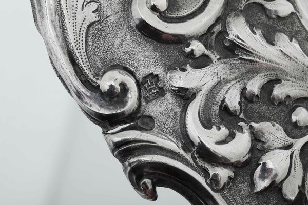 Vassoietto in argento, Genova, punzone Torretta 1757 (non pertinente)  - Asta Argenti da Collezione | XX secolo - Associazione Nazionale - Case d'Asta italiane