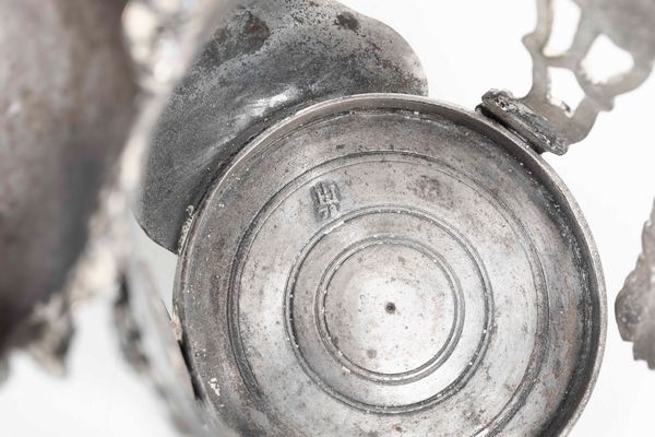 Oliera. Argento fuso, sbalzato, traforato e cesellato. Genova ultimo quarto del XVIII secolo. Punzone della Torretta con datario (782)  - Asta Argenti da Collezione | XX secolo - Associazione Nazionale - Case d'Asta italiane