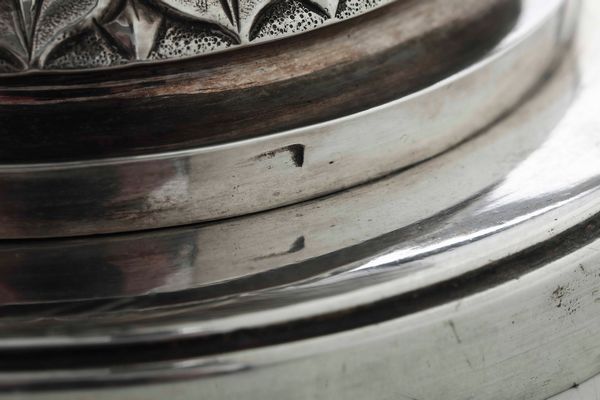 Caffettiera. Genova, ultimo quarto del XVIII secolo, marchio dell'argentiere (LT con freccia entro losanga) Luigi Tomati (?)  - Asta Argenti da Collezione | XX secolo - Associazione Nazionale - Case d'Asta italiane