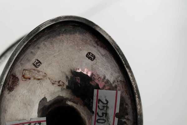 Cestino. Argento fuso, sbalzato e cesellato. Londra 1790. Argentiere John Denzilow  - Asta Argenti da Collezione | XX secolo - Associazione Nazionale - Case d'Asta italiane