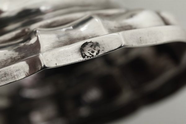 Caffettiera. Verona, seconda met del XVIII secolo. Marchio dell'argentiere C B V entro foglia stilizzata (documentato ma non identificato)  - Asta Argenti da Collezione | XX secolo - Associazione Nazionale - Case d'Asta italiane