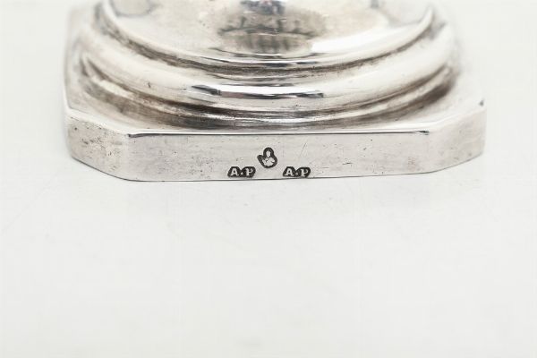 Zuccheriera. Veneto, XIX secolo (Verona ?). Argentiere A.P (non identificato)  - Asta Argenti da Collezione | XX secolo - Associazione Nazionale - Case d'Asta italiane