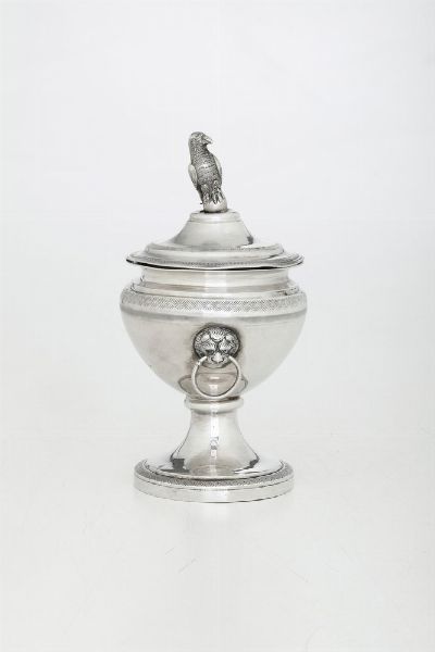 Zuccheriera. Napoli, prima met del XIX secolo. Assaggiatore Paolo De Blasio (dal 1832 al 1835). Argentiere Gennaro Russo  - Asta Argenti da Collezione | XX secolo - Associazione Nazionale - Case d'Asta italiane