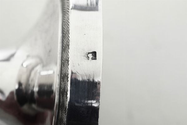 Caffettiera. Napoli, XIX secolo. Assaggiatore Gennaro Mannara (dal 1835 al 1863)  - Asta Argenti da Collezione | XX secolo - Associazione Nazionale - Case d'Asta italiane