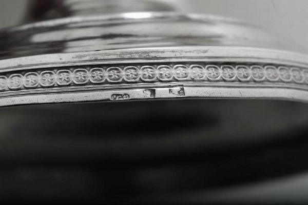 Brocca e bacile. Sicilia (Catania?), prima met del XIX secolo. Marchi camerali e consolari parziali di difficile lettura  - Asta Argenti da Collezione | XX secolo - Associazione Nazionale - Case d'Asta italiane