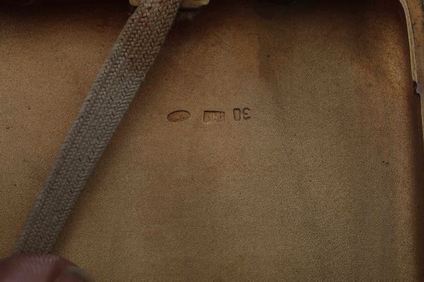 Insieme di scatole e portasigarette. Differenti manifatture europee del XX secolo<BR>misure scatoletta pi grande: H 6,5 cm; L 10,5 cm; P 7cm.  - Asta Argenti da Collezione | XX secolo - Associazione Nazionale - Case d'Asta italiane