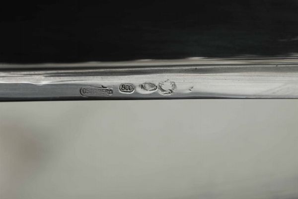 Legumiera. Argenteria artistica milanese. Marchio con fascio littorio in uso dal 1935 al 1945. Argentiere Messulam per Ostorero Torino  - Asta Argenti da Collezione | XX secolo - Associazione Nazionale - Case d'Asta italiane