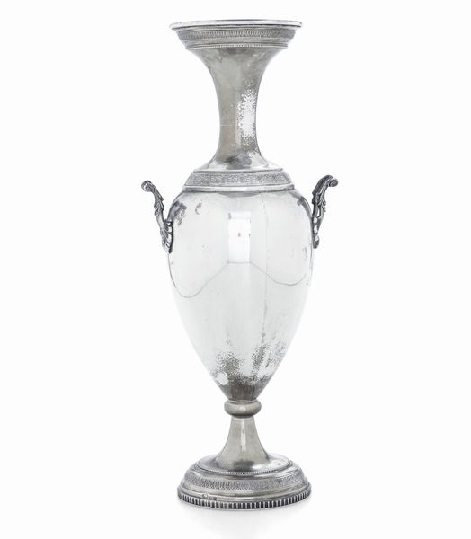 Vaso. Argenteria fiorentina del XX secolo. Argentiere Brandimarte  - Asta Argenti da Collezione | XX secolo - Associazione Nazionale - Case d'Asta italiane