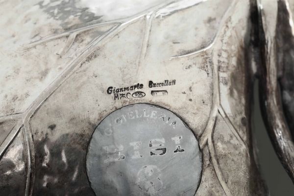 Ciotola a foglia. Argenteria italiana del XX-XXI secolo. Argentiere Calderoni Bologna per Maison Gianmaria Buccellati  - Asta Argenti da Collezione | XX secolo - Associazione Nazionale - Case d'Asta italiane