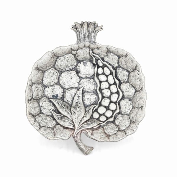 Ciotola a foggia di melograno. Argentiere Clementi, Bologna per Maison Gianmaria Buccellati. Italia XX-XXI secolo  - Asta Argenti da Collezione | XX secolo - Associazione Nazionale - Case d'Asta italiane