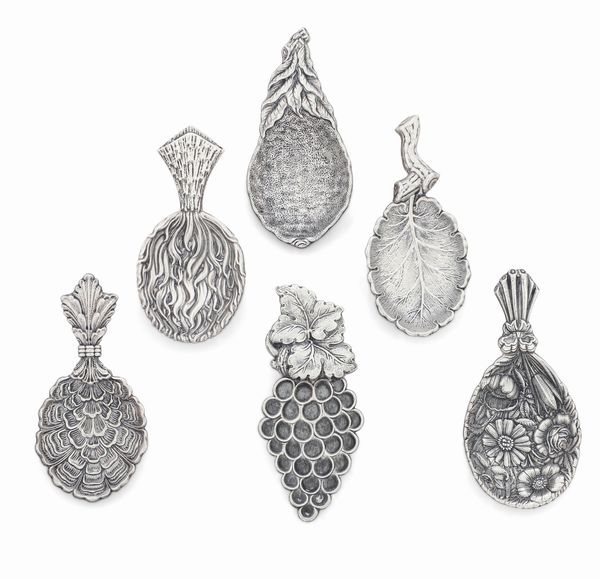 Sei cucchiai a foggia naturalistica. Argentiere Clementi, Bologna per Maison Gianmaria Buccellati. Italia XX-XXI secolo  - Asta Argenti da Collezione | XX secolo - Associazione Nazionale - Case d'Asta italiane