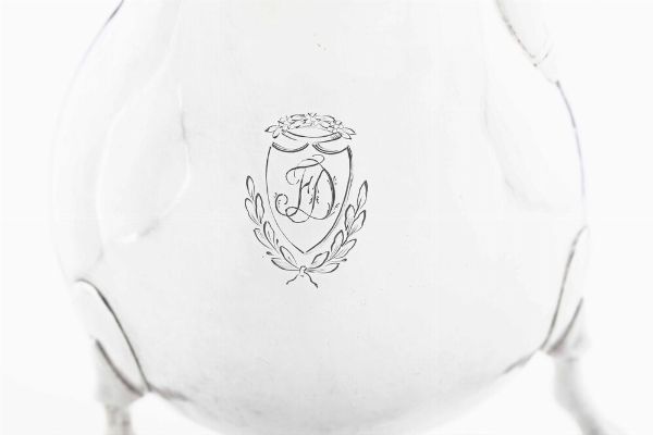 Cioccolatiera. Parigi, prima met del XVIII secolo, maestro argentiere Antoine Leopold.  - Asta Argenti da Collezione | XX secolo - Associazione Nazionale - Case d'Asta italiane