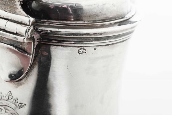 Cioccolatiera. Francia (?), seconda met del XVIII secolo. Marchi consunti di difficile lettura.  - Asta Argenti da Collezione | XX secolo - Associazione Nazionale - Case d'Asta italiane