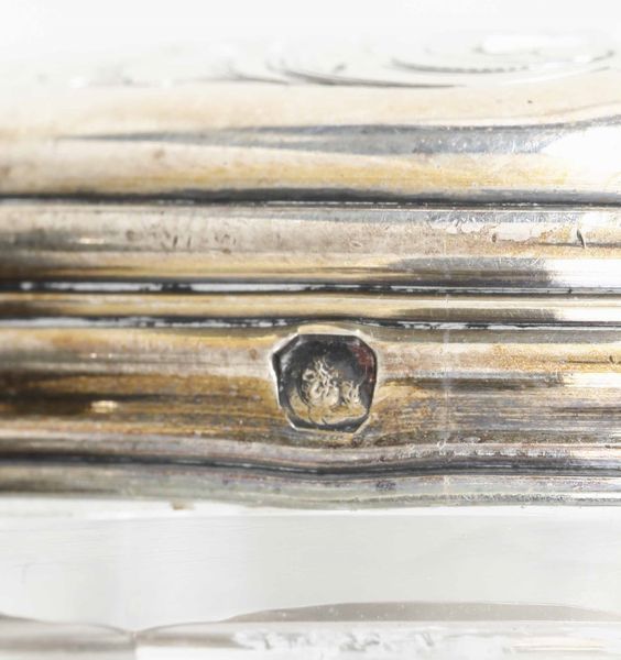 Necessaire da viaggio. Francia XIX-XX secolo. Marchio per l'argento primo titolo in uso dal 1838  - Asta Argenti da Collezione | XX secolo - Associazione Nazionale - Case d'Asta italiane